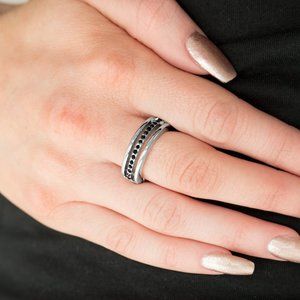 Center Court Black Ring